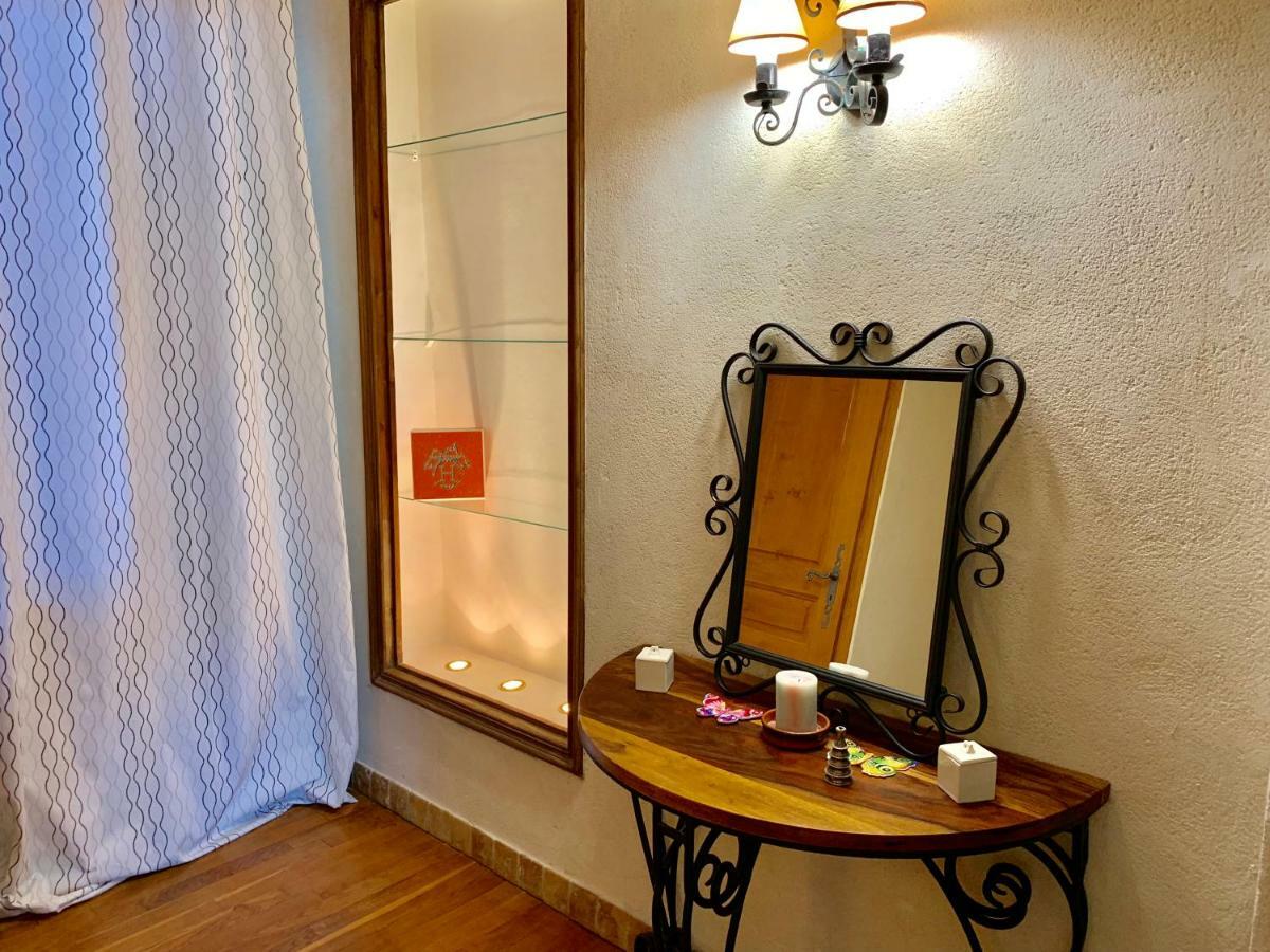 Authentique Bijou Coeur D'Orange A 2 Pas Du Theatre Antique! Villa Exterior foto